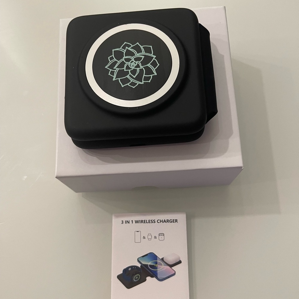 3 in 1 wireless charger - never been used